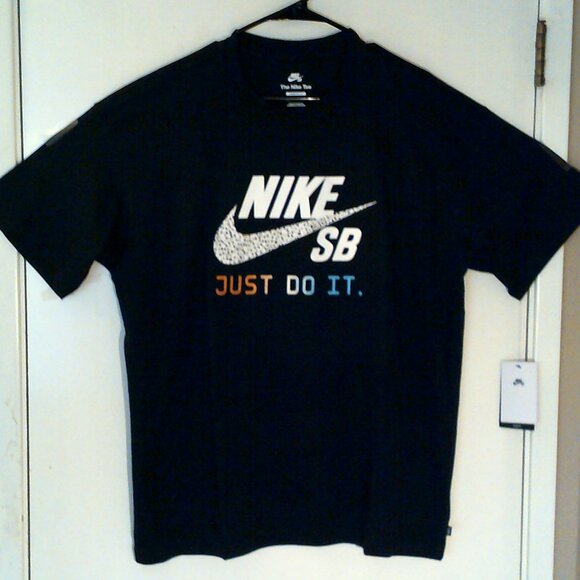 NEW NIKE SB "Just Do It Artistic Graphic Tee" MEN'S BLACK T-SHIRT L HJ5564-010 - Picture 7 of 7